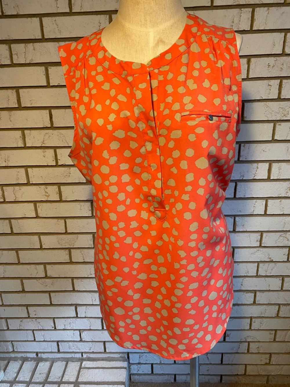 Liz Claiborne Coral Sleeveless Blouse with Cream Spots